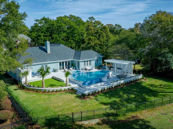 1507 Pembroke Jones Drive, Wilmington, NC 28405