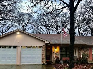 1113 Lake Ridge Dr, Azle, TX 76020