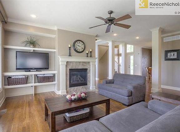 3rd image of 2316 NE Sweet Water Dr