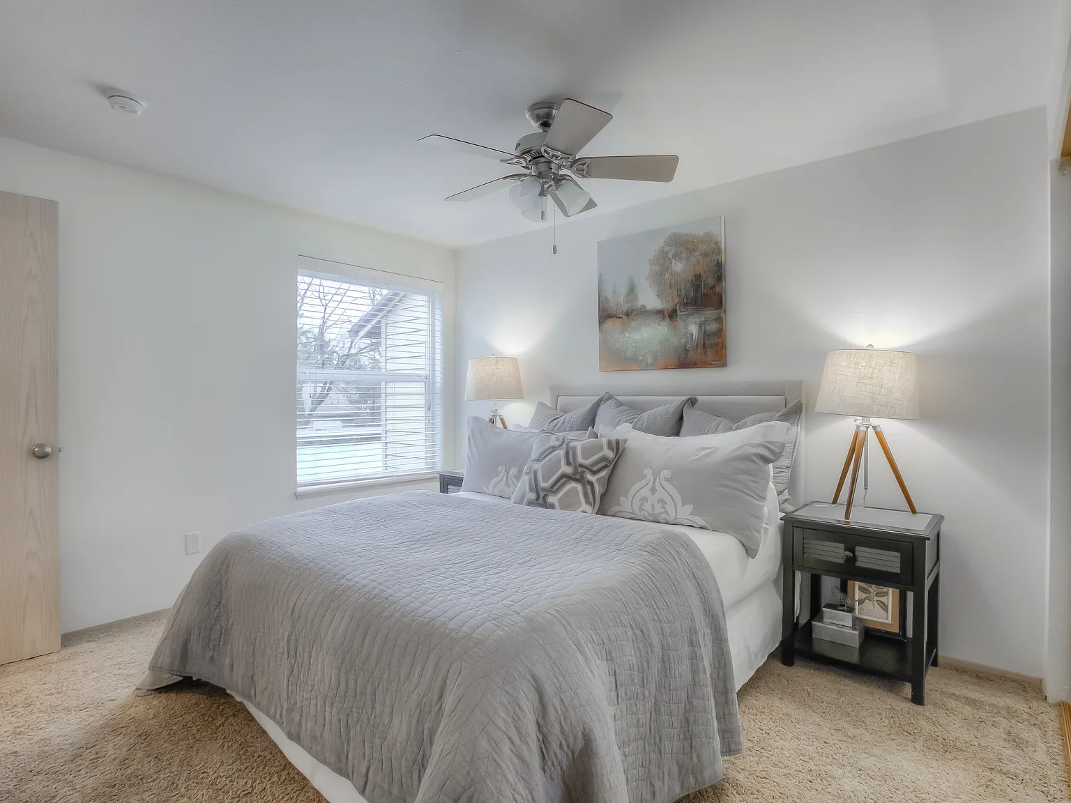 Mountain High Apartments — Photo 3