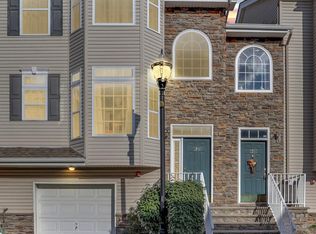 1355 Genovese Ln #1106, Rahway, NJ 07065