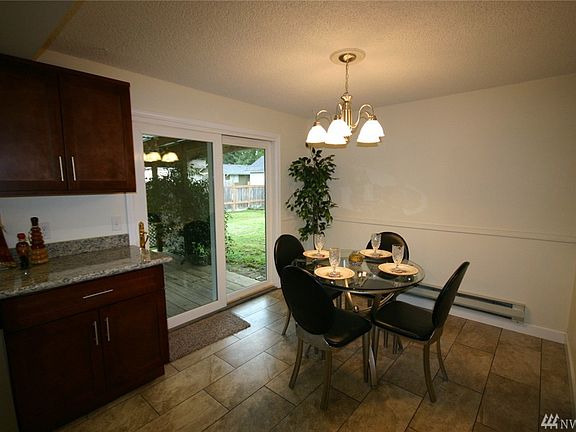 4th image of 14220 126th Ave E