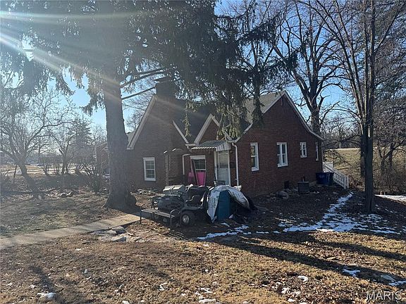 2nd image of 209 Brentwood Blvd
