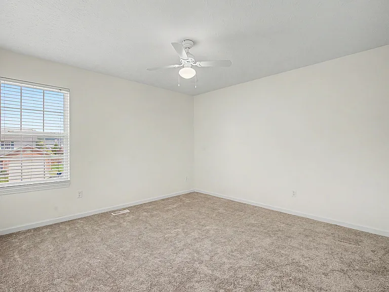 7973 Seabury Ct — Photo 34