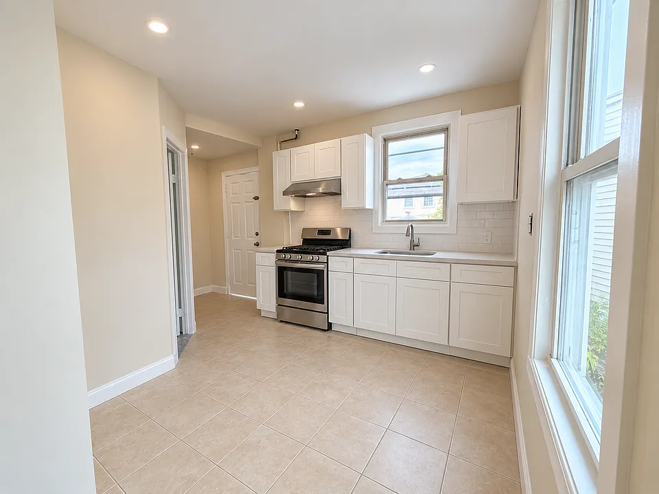 183-17 91st Rd #1