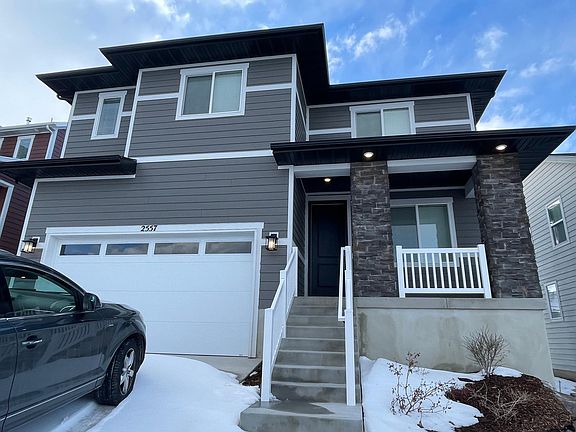 2nd image of 2557 Velvet Moon Dr