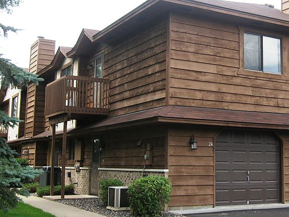 3rd image of 24 125th Ln NW