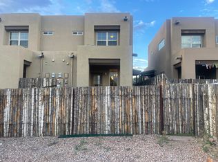 4 Flower Garland Rd, Santa Fe, NM 87508