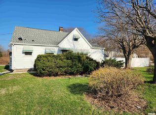 2404 Airport Rd, Peoria, IL 61607