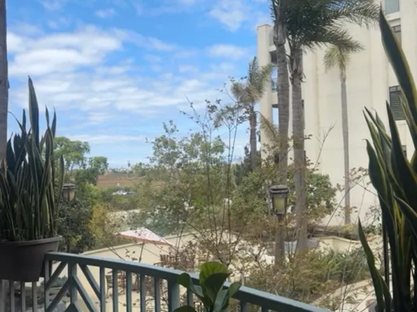 5625 Crescent Park W, Playa Vista, CA