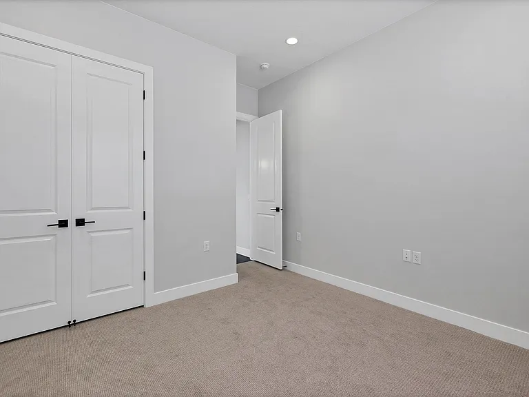 965 W Mesa Ave — Photo 14