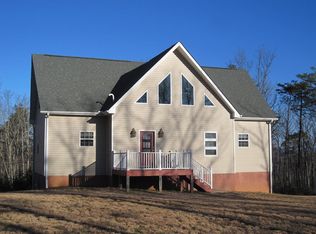 504 Woodland Church Rd, Buckingham, VA 23921