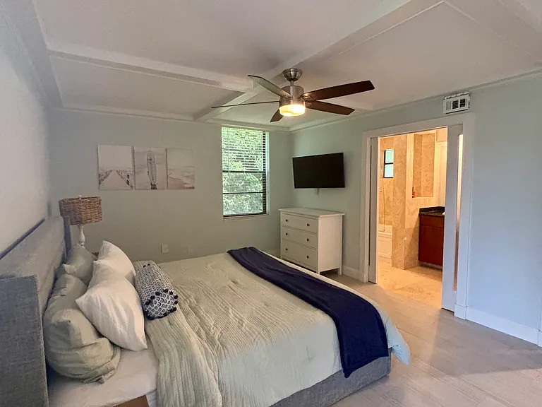1555 S Federal Hwy #308 — Photo 7