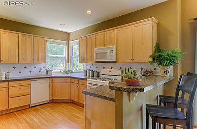 Kitchen with Bar