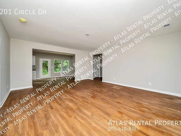 3201 Circle Dr — Photo 7