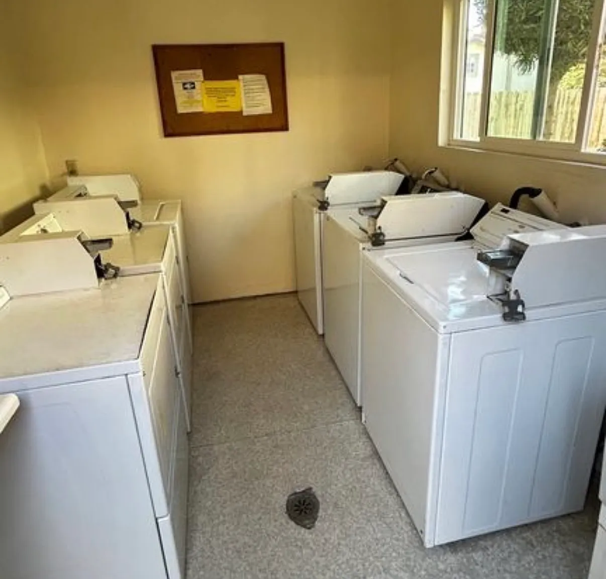 2 bed, 1136 sqft, $2,299 — Photo 3