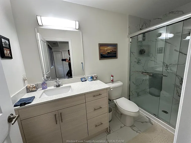 1675 Banwell Rd #305 — Photo 8