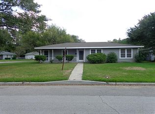 1002 W Murrill St, Baytown, TX 77520