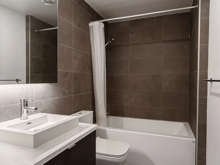 21 Lawren Harris Sq #910 — Photo 10