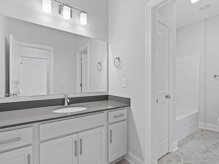 117 Iberville St — Photo 12