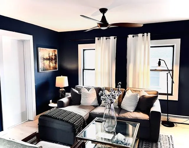Previous Living Room Photo