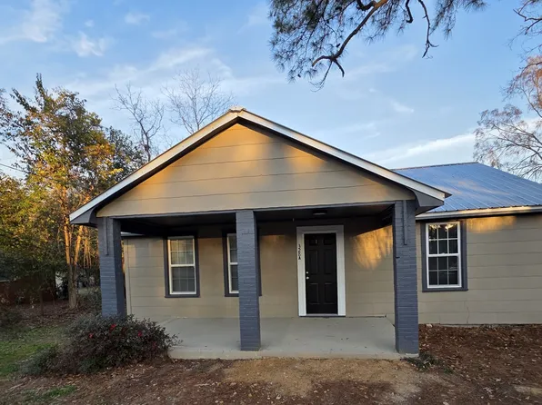 328 N College St #A, Statesboro, GA 30458