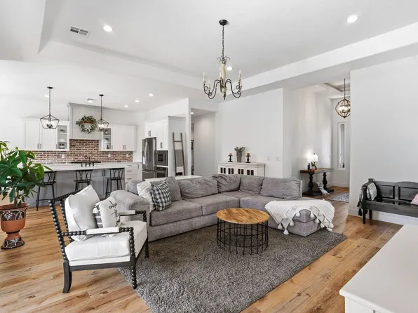 5409 W Copper Cliffs Way, Hurricane, UT 84737