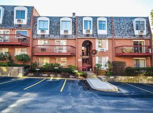 55 N Broadway APT 2-21, White Plains, NY 10601