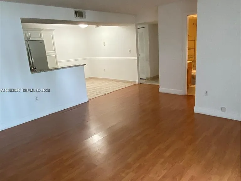 300 Palm Cir W #208 — Photo 28