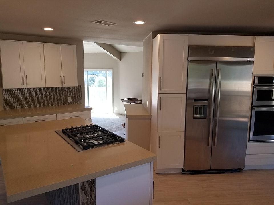 2nd image of 582 Caminito A Casa