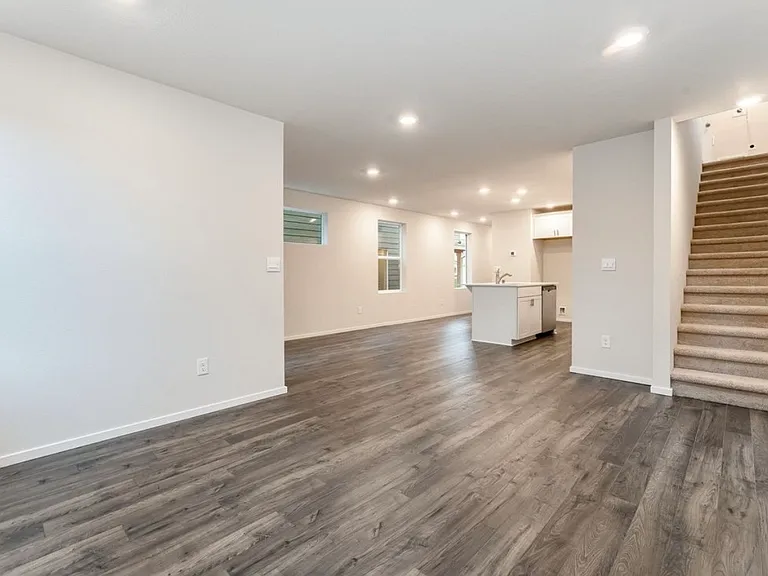 1410 NE 123rd Ave — Photo 4