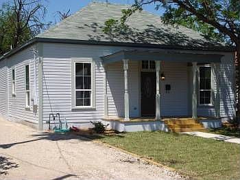 1st image of 217 Sadie St