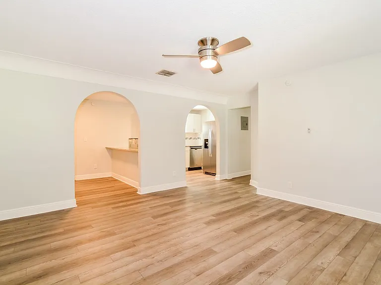 6630 Westmont Dr — Photo 5