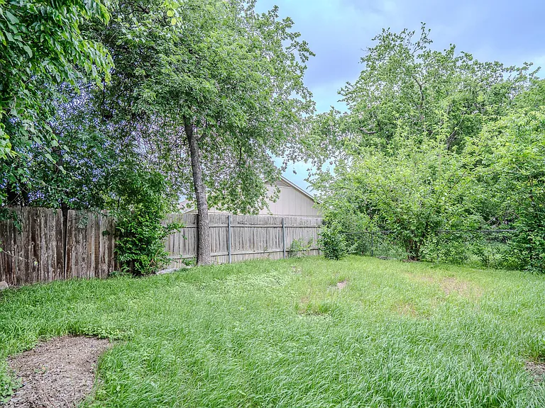 12403 Tree Line Dr #B — Photo 15