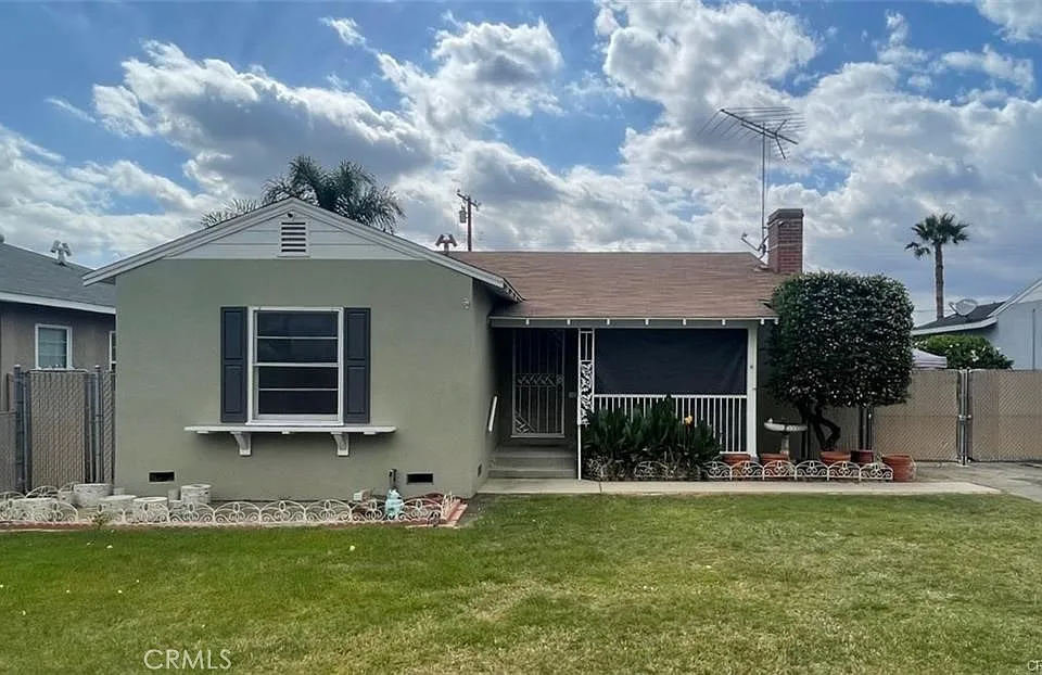2259 S San Antonio Ave