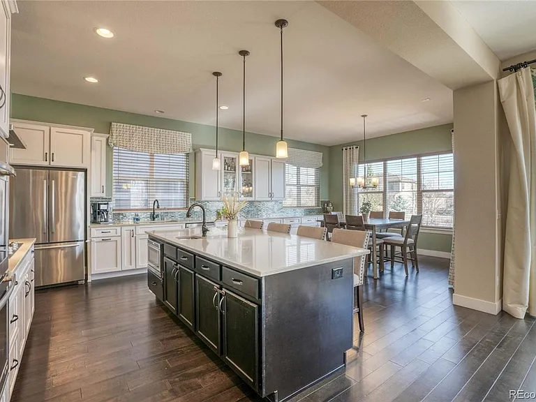 13700 Raritan Dr — Photo 8