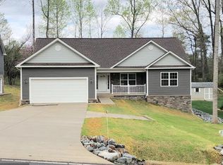 1516 Lakeview Pkwy, Locust Grove, VA 22508