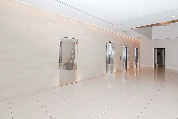 Rented by New York Residence | media 20