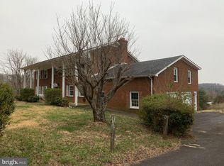 5287 Pond Mountain Rd, Broad Run, VA 20137