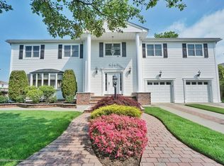 981 Ionia Ave, Staten Island, NY 10309