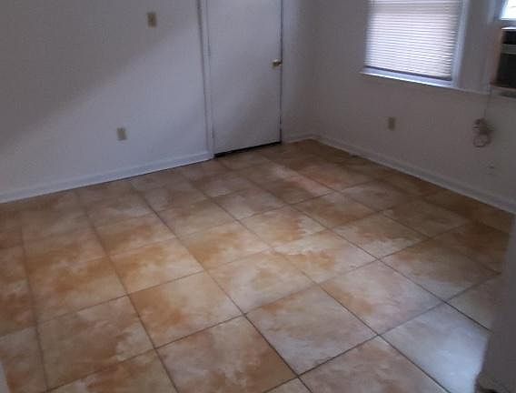 5th image of 1118 Lizardi St #1/2