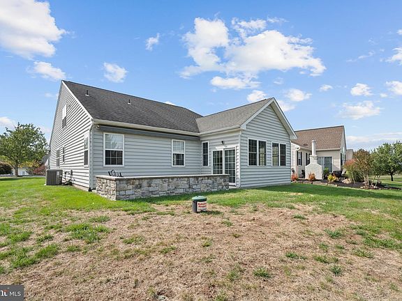 2nd image of 4389 Meadowridge Ln