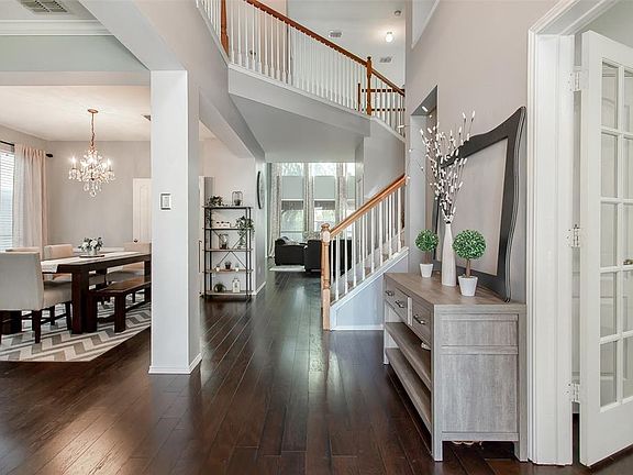 2nd image of 2110 Walnut Creek Trl