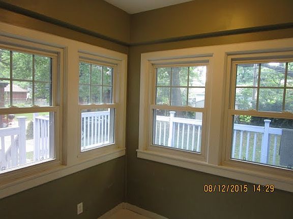 breakfast nook in kitchen