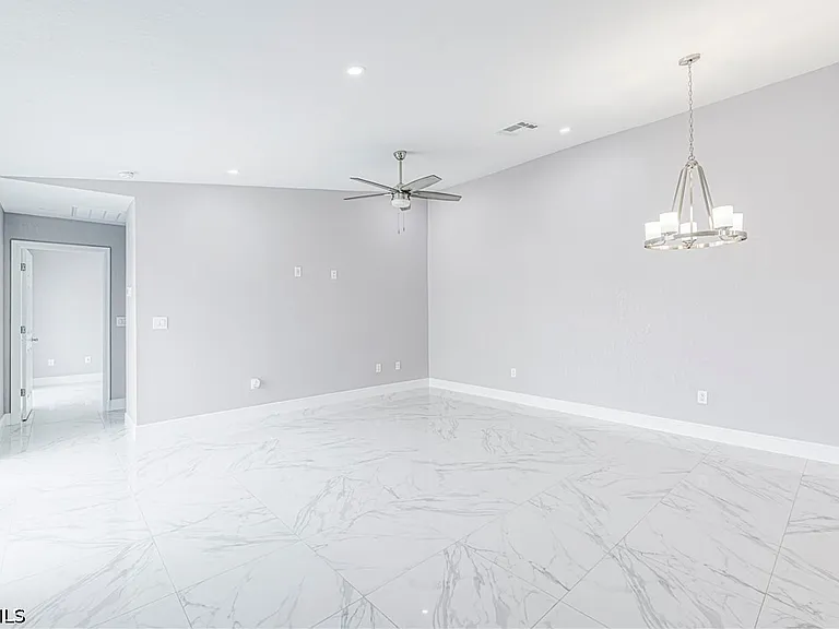 17334 Birchwood Ln — Photo 20