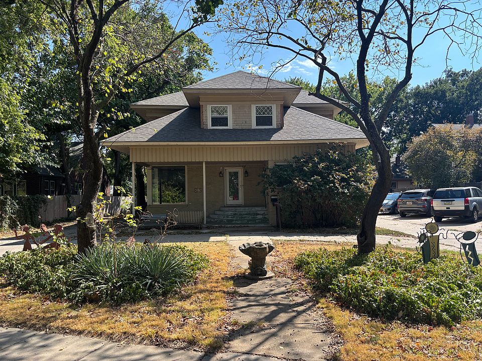 1st image of 815 W River Blvd APT 1