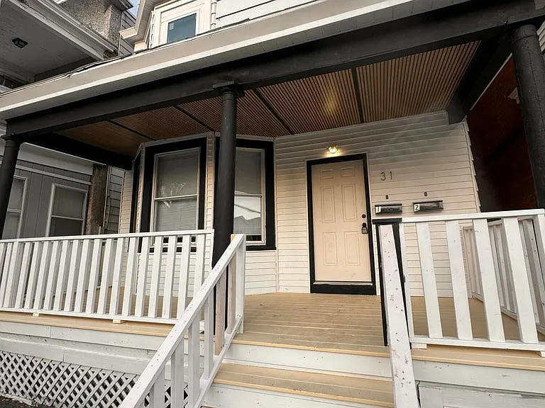 31 Bertha St #2 — Photo 1