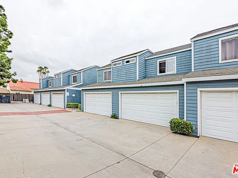 14742 Pioneer Blvd — Photo 35