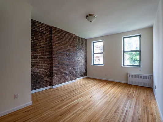 Rented by City Connections Realty | media 18