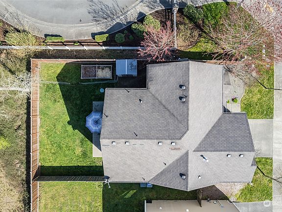 3rd image of 17802 14th Avenue Ct E